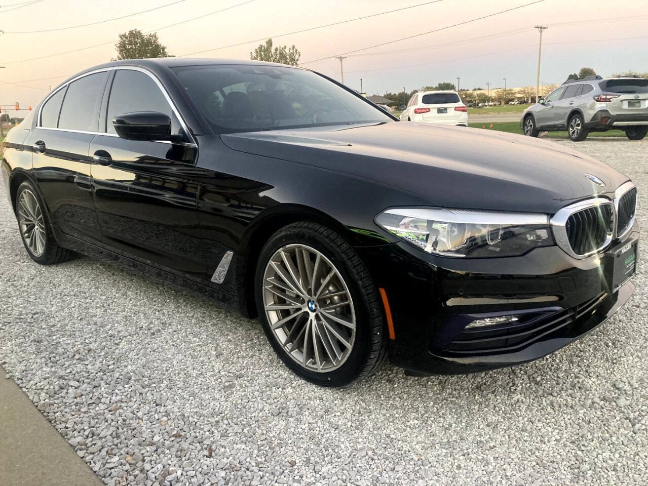 Used 2018 BMW 530i xDrive AWD/4WD image 4