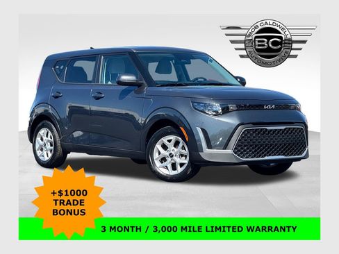 Used 2025 Kia Soul LX w/ LX Technology Package FWD image 1