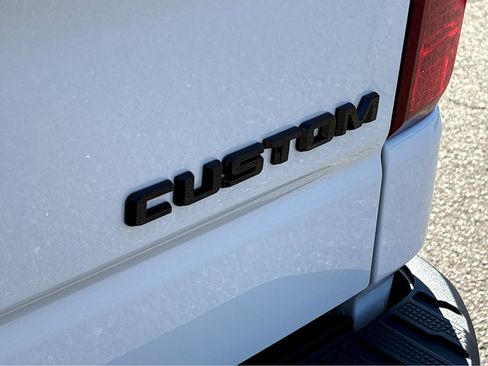 Used 2025 Chevrolet Silverado 1500 Custom image 29