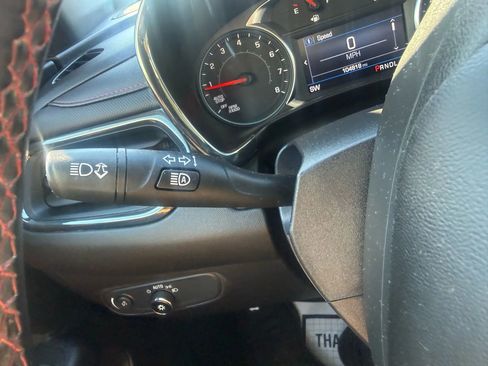 Used 2023 Chevrolet Equinox RS AWD/4WD image 23