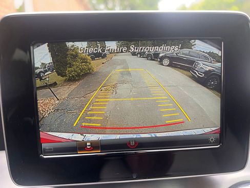 Used 2016 Mercedes-Benz GLA 250 4MATIC image 21