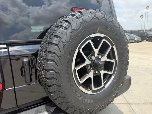 New 2026 Jeep Wrangler Unlimited Rubicon AWD/4WD image 12