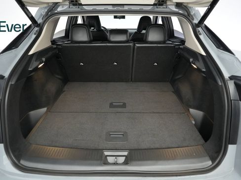 Used 2024 Nissan Ariya AWD image 8