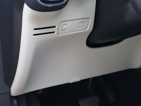 Used 2019 Volvo XC40 T5 Momentum AWD/4WD image 24