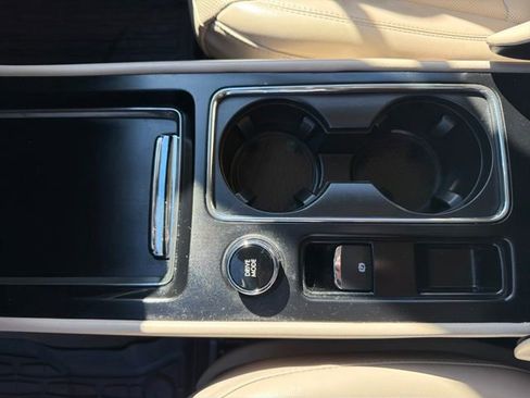 Used 2024 Lincoln Corsair AWD w/ Equipment Group 101A image 27