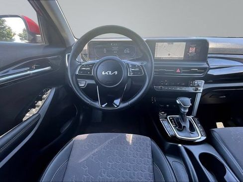 Certified 2026 Kia Seltos S AWD/4WD image 8
