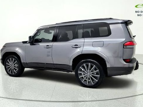 Used 2026 Lexus GX 550 w/ Accessory Package (2T) AWD/4WD image 6