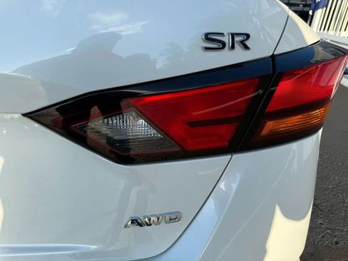 Used 2020 Nissan Altima 2.5 SR w/ Premium Package image 56