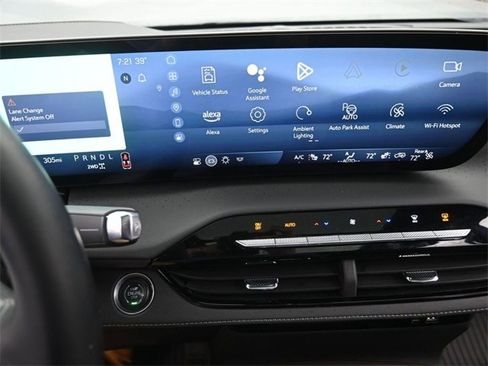 Certified 2025 Buick Enclave Avenir w/ Super Cruise Package image 36