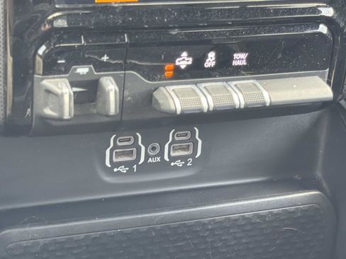 Used 2023 RAM 1500 Limited image 22