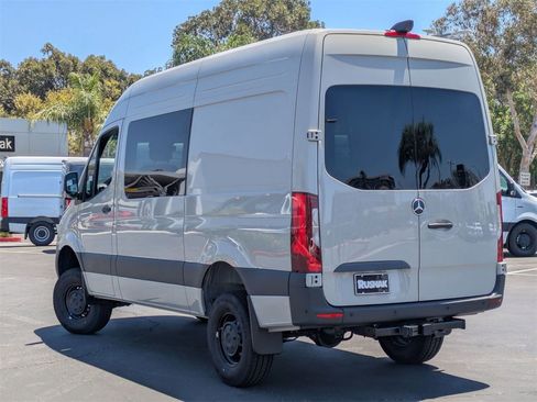 New 2025 Mercedes-Benz Sprinter 2500 image 3