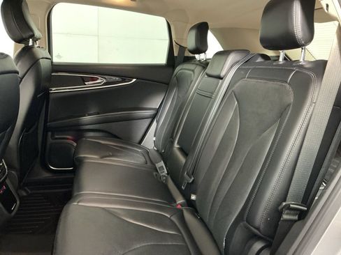 Used 2022 Lincoln Nautilus Reserve AWD/4WD image 26