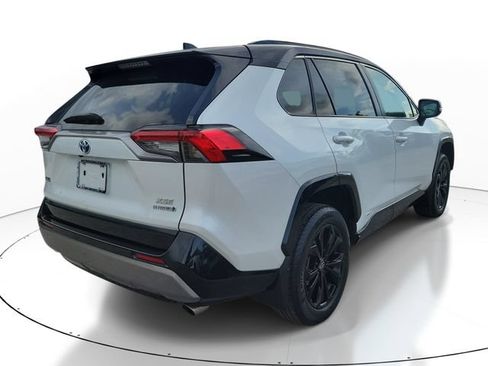 Used 2024 Toyota RAV4 XSE AWD/4WD image 2