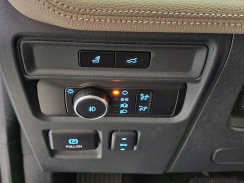 Used 2024 Ford Expedition Max Limited AWD/4WD image 28