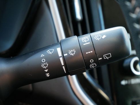 Used 2024 Subaru Outback Premium image 33