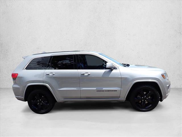 Used 2015 Jeep Grand Cherokee Altitude AWD/4WD image 5