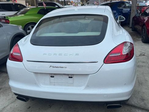 Used 2011 Porsche Panamera 4 image 5