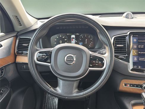 Used 2018 Volvo XC90 T6 Inscription w/ Convenience Package AWD/4WD image 11