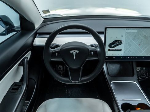 Used 2021 Tesla Model 3 Long Range image 14