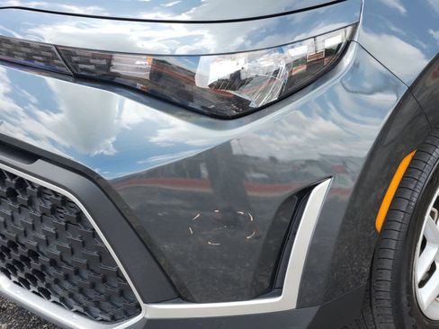 Used 2025 Kia Soul LX w/ LX Technology Package FWD image 7