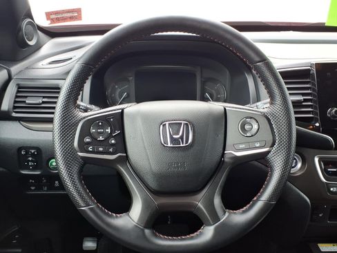 Used 2023 Honda Passport TrailSport image 10