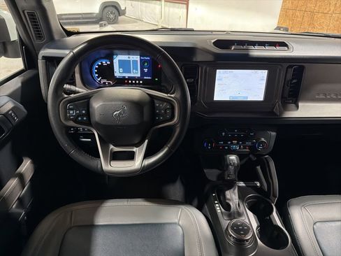 Used 2022 Ford Bronco Outer Banks w/ Sasquatch Package image 30