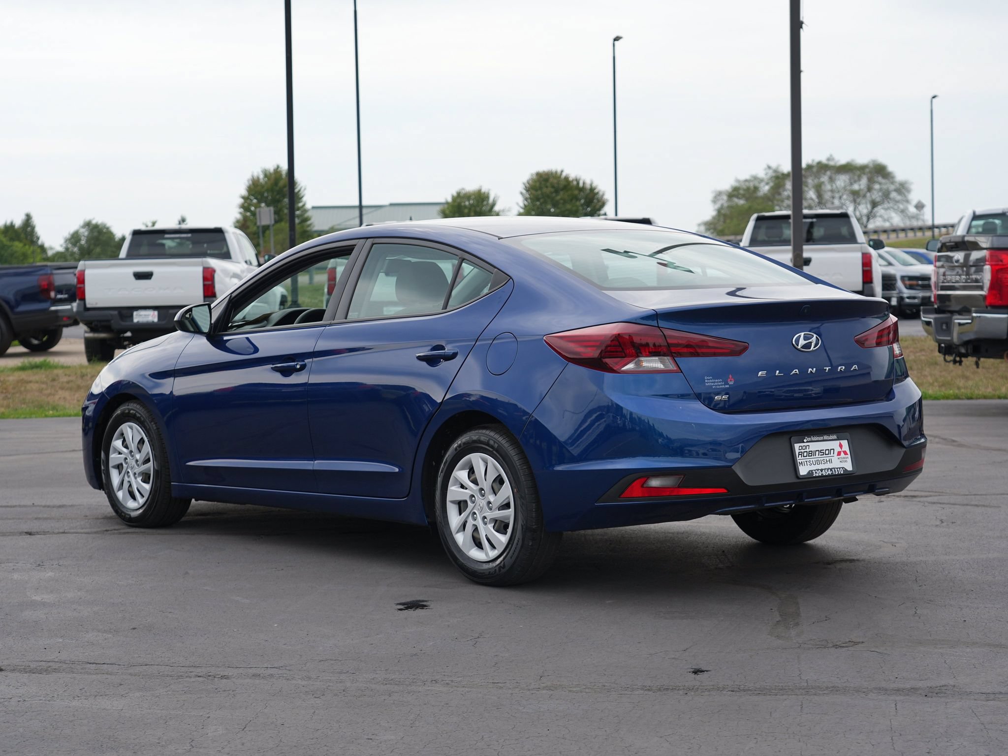 Used 2019 Hyundai Elantra SE FWD image 6