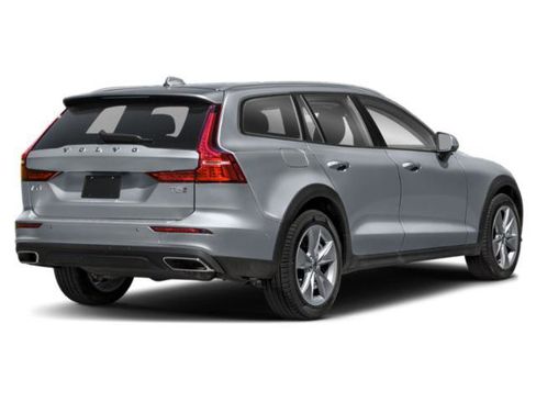 Used 2020 Volvo V60 T5 Cross Country AWD/4WD image 2
