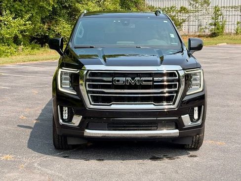 Used 2022 GMC Yukon XL SLT AWD/4WD image 12