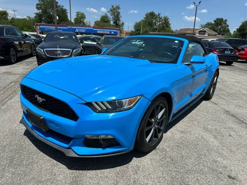 Used 2017 Ford Mustang Premium RWD image 28