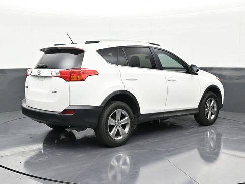 Used 2015 Toyota RAV4 XLE FWD image 5