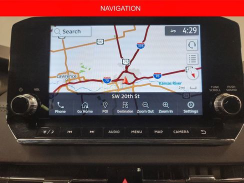 Used 2024 Mitsubishi Outlander SE image 17