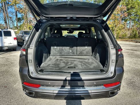 Used 2022 Jeep Grand Cherokee Overland image 27