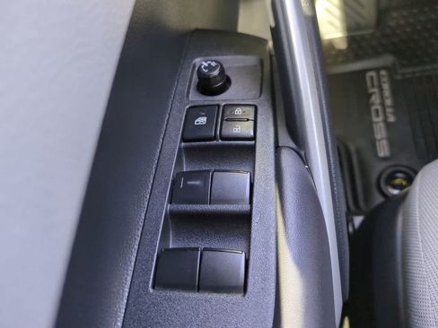 Certified 2026 Toyota Corolla Cross L FWD image 21