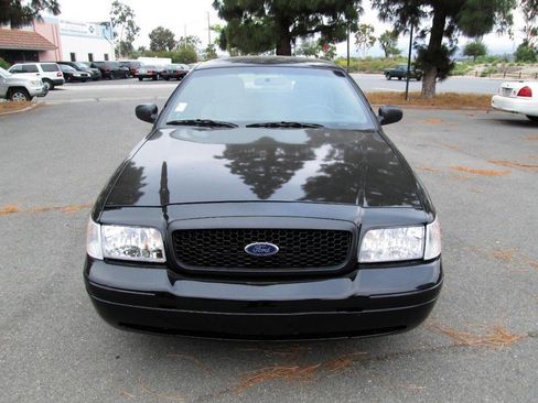 Used 2011 Ford Crown Victoria Police Interceptor w/ Trunk Pack image 2