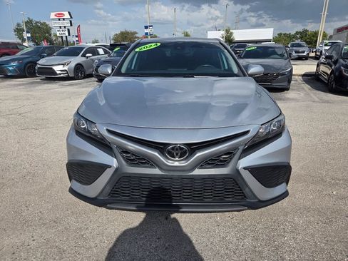 Used 2024 Toyota Camry SE w/ Convenience Package FWD image 18
