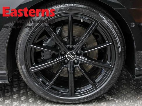 Used 2022 Audi A8 L 3.0T w/ Executive Package image 31