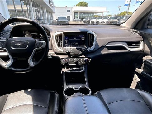 Used 2023 GMC Terrain SLT FWD image 15