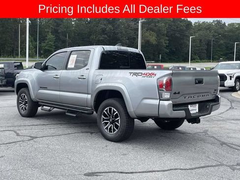 Used 2023 Toyota Tacoma SR5 w/ Technology Package AWD/4WD image 3