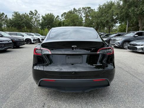 Used 2022 Tesla Model Y Long Range AWD/4WD image 13