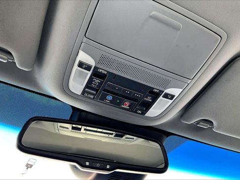 Used 2016 Acura RLX w/ Technology Package FWD image 32