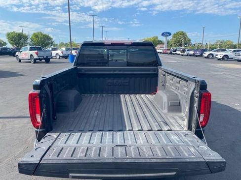 Used 2024 GMC Sierra 1500 SLT w/ SLT Premium Plus Package AWD/4WD image 5