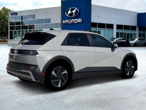 New 2026 Hyundai Ioniq 5 SEL image 8