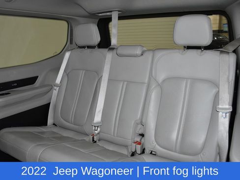 Used 2022 Jeep Wagoneer Series III w/ Premium Group I AWD/4WD image 30