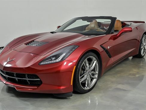Used 2014 Chevrolet Corvette Stingray Convertible w/ 3LT Preferred Equipment Group RWD image 5