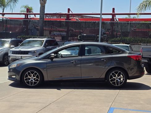 Used 2017 Ford Focus SEL FWD image 10