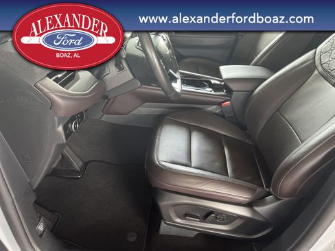 Used 2025 Ford Explorer Platinum w/ LUX Leather Package AWD/4WD image 9