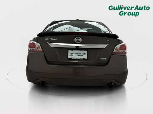 Used 2015 Nissan Altima 2.5 S w/ Special Edition Package FWD image 7