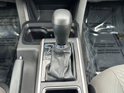 Used 2021 Toyota Tacoma SR5 image 33