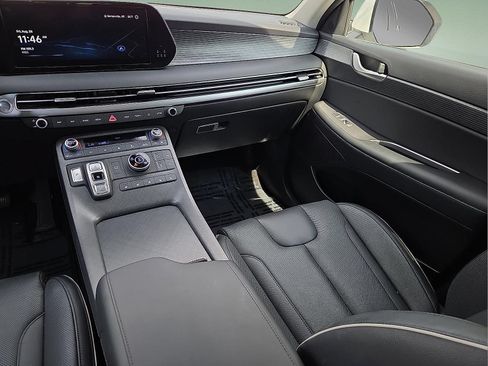 Used 2025 Hyundai Palisade Limited AWD/4WD image 13